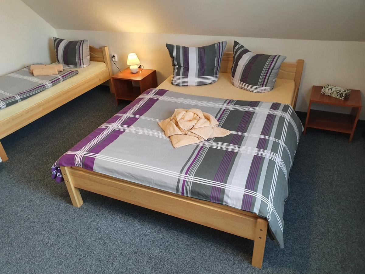 U Pohody Hotel Kovářská Kültér fotó