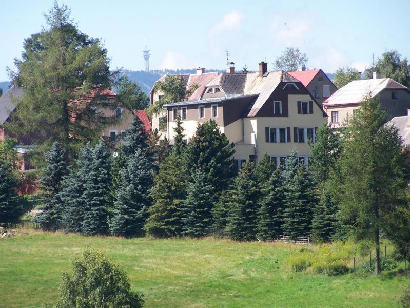 U Pohody Hotel Kovářská Kültér fotó