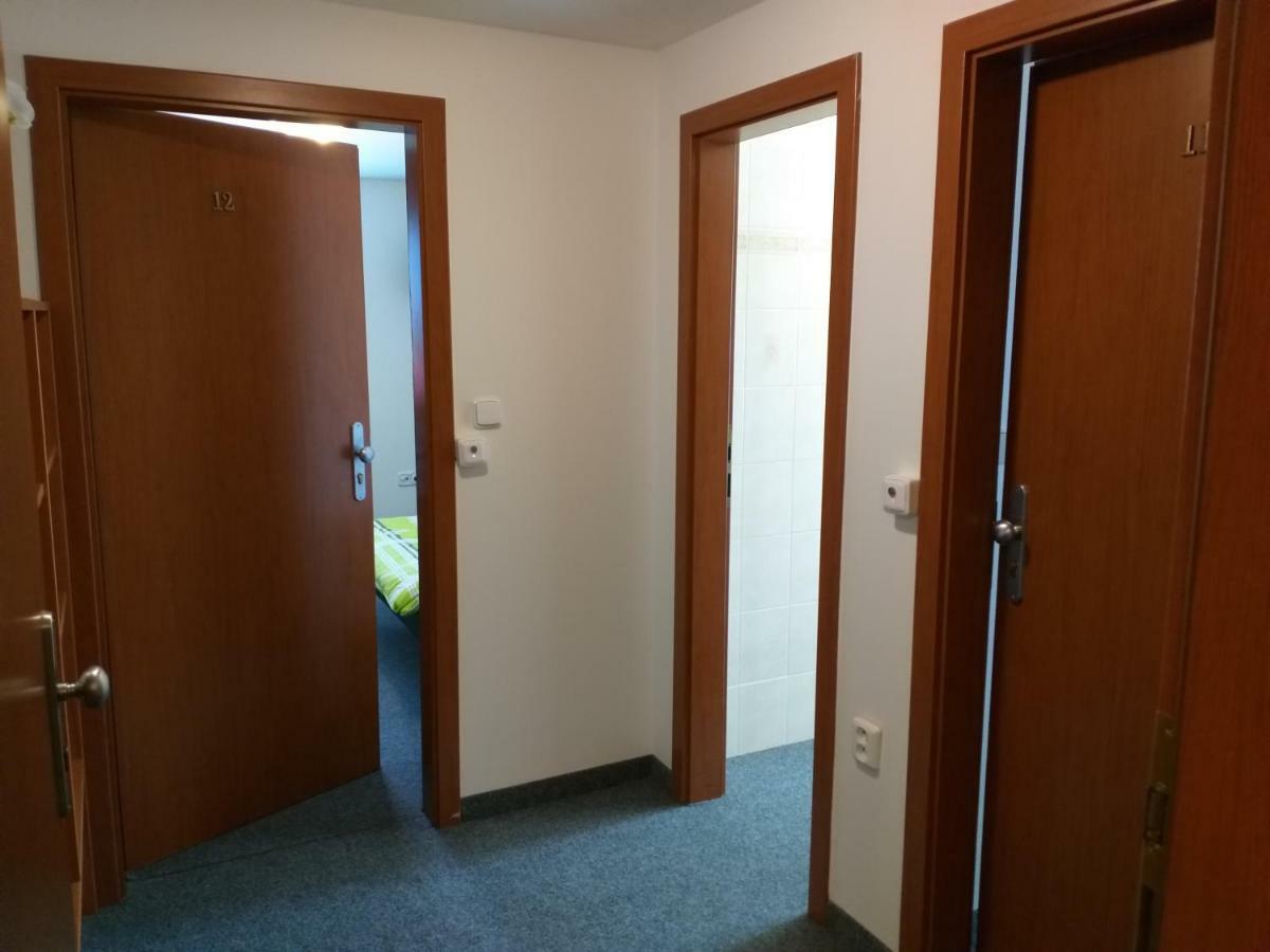 U Pohody Hotel Kovářská Kültér fotó